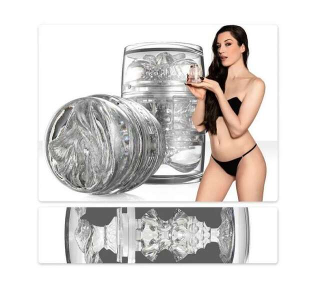 Quickshot Stoya Masturbator